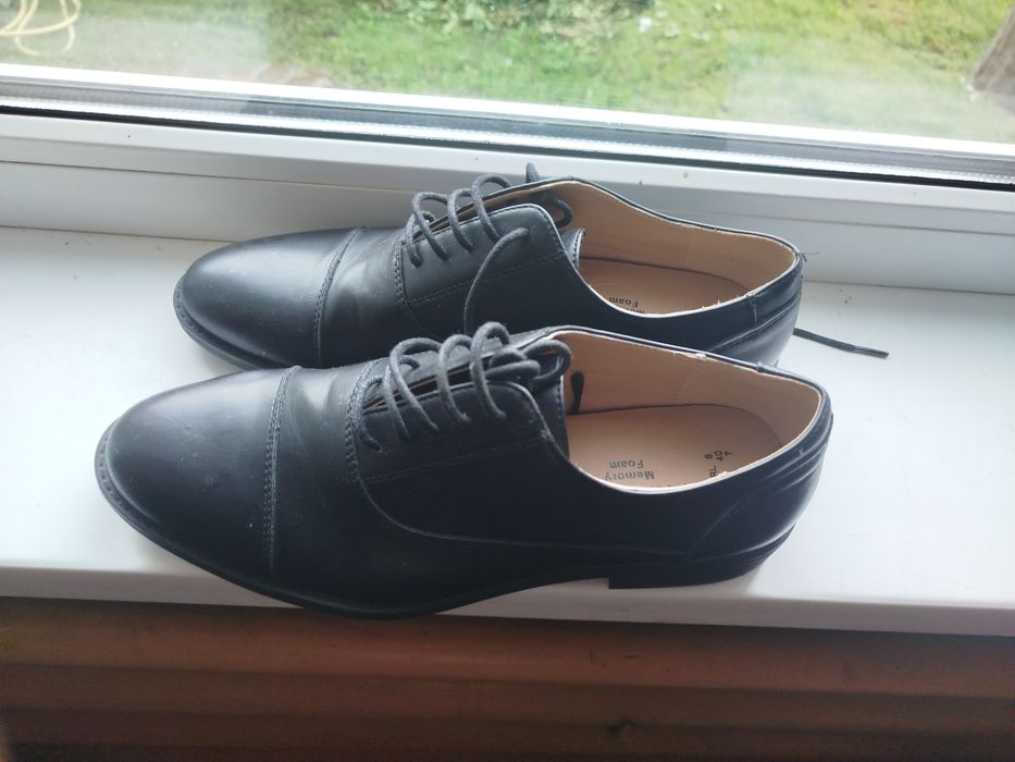 Продам кожаные туфли