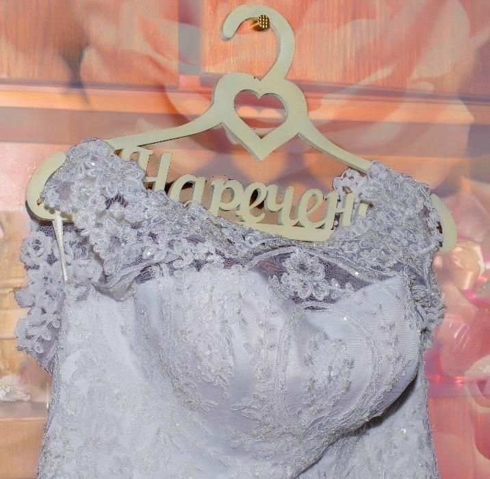 Брендова весільна сукня на розпис
