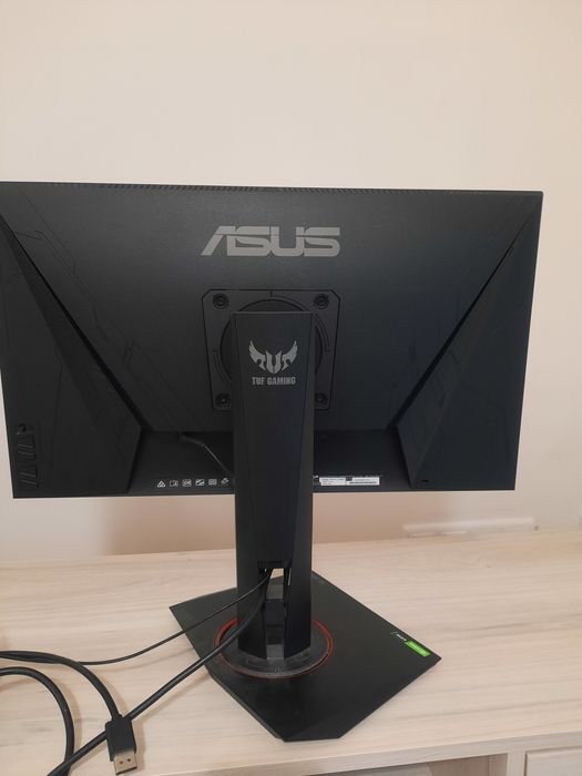 Monitor Gaming Asus VG259QM