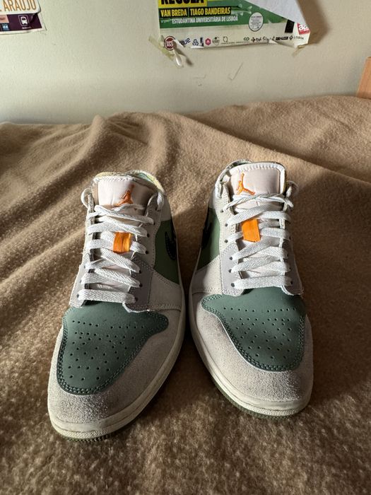 Nike Air Jordan 1 Low SE Craft "Sky J Light Olive"