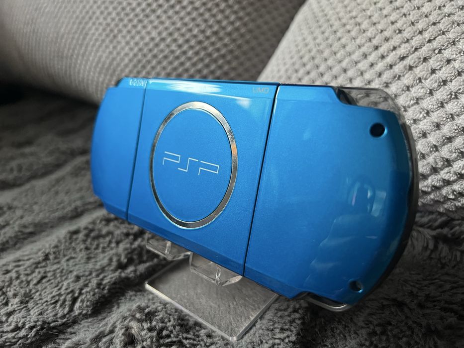 Playstation Portable 3004 - Vibrant Blue