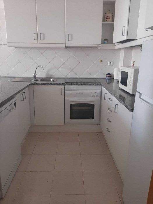 T1 em Sesimbra - Fevereiro a Maio