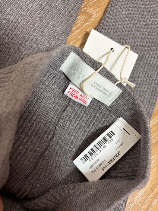 Трикотажні легінси Zara в рубчик, 4 років