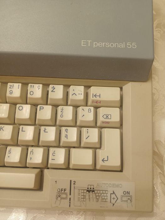 Maszyna do pisania olivetti elektryczna