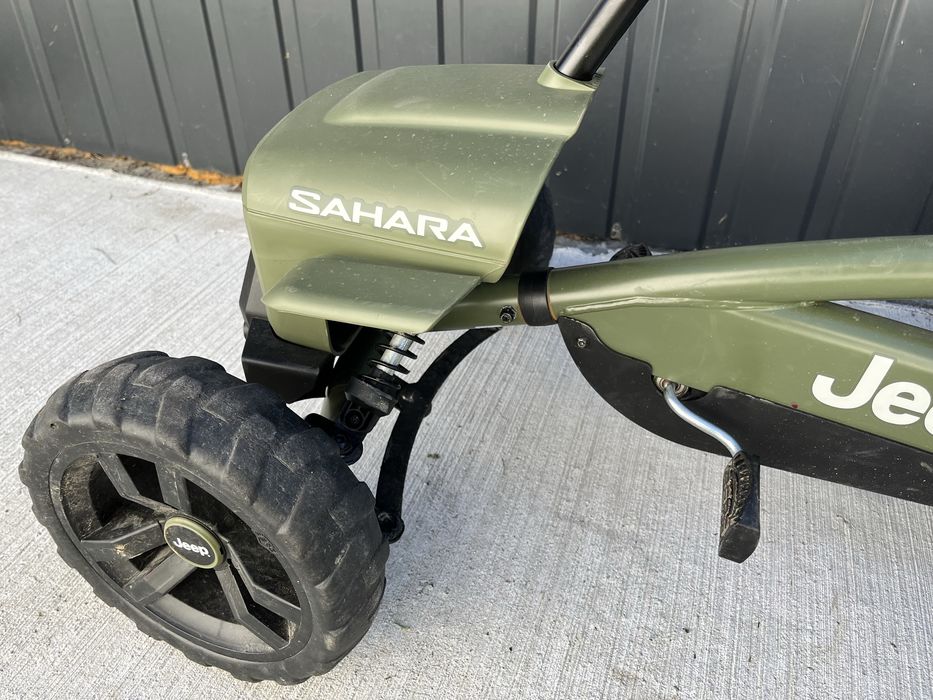 Jeep Wrangler gokart na pedaly Berg