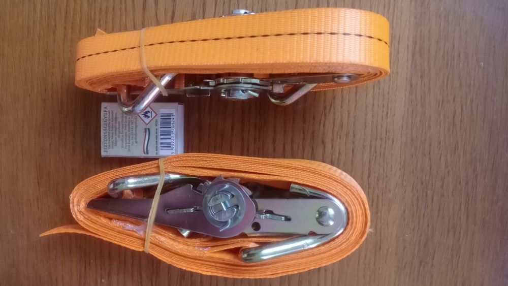 Ремни стяжные с трещеткой.