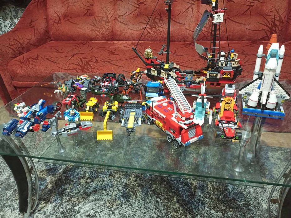 Лего конструктори фігурки