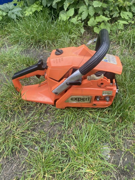 Продам бензопилку Expert GS 3800