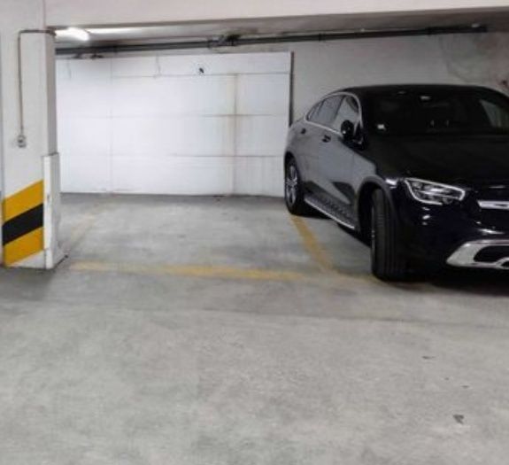 Alugo lugar de garagem