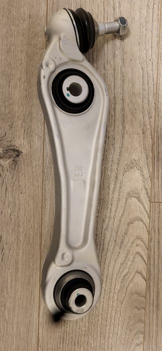 Ричаг передній нижній Джип Гранд Чирокі  Jeep grand cherokee wl 22рік