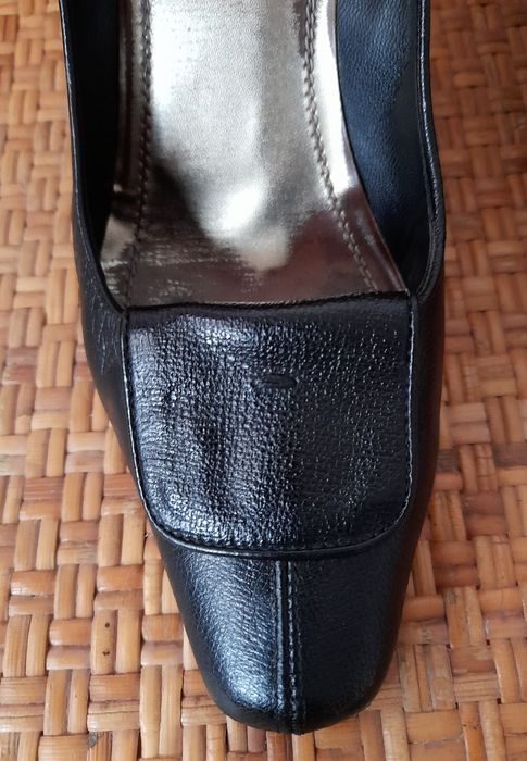 Sapatos Boss pretos, de salto alto. Tamanho 38,5