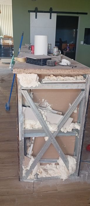 Pladur tectos falsos pintura azulejos remodelação 

Faço todo o tipo d