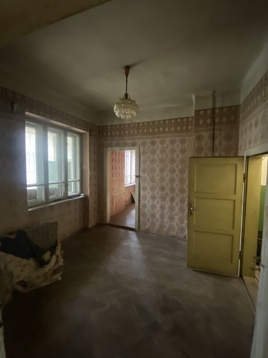 Продається 2-х кімнатна квартира від власника.