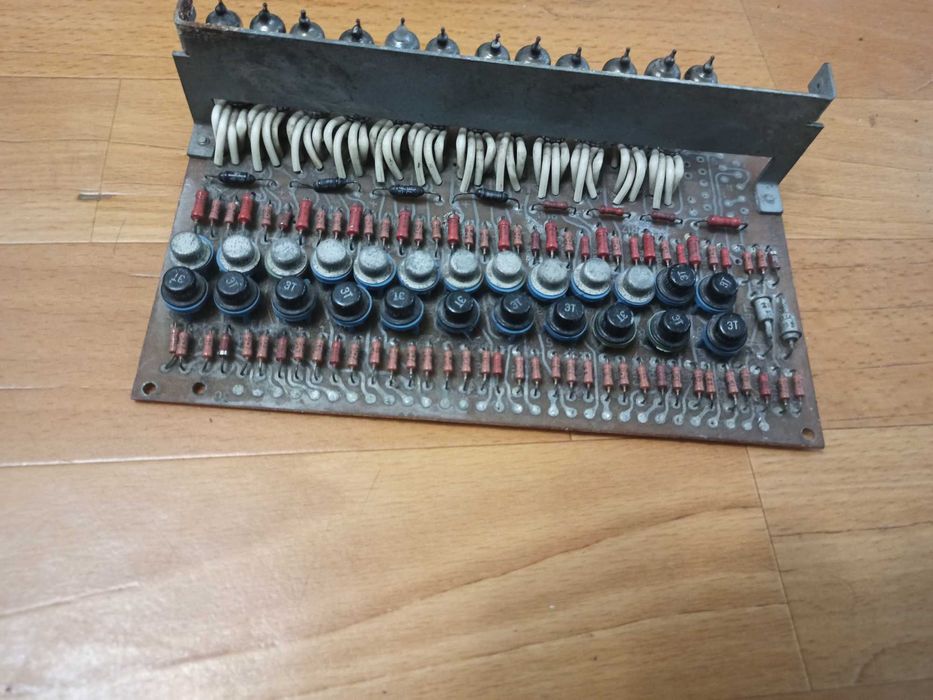 Транзистор кремнієвий 2Т803А КТ803А радіатором пара олх дос: 120 грн ...