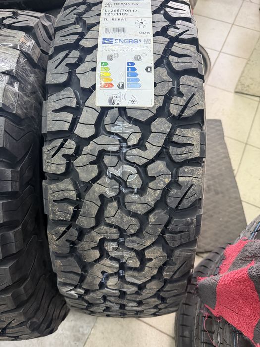 Продам шини 265/70R17 BF Goodrich All-Terrain T/A KO 2 121/118S RWL