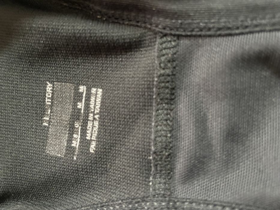 Top Nike Dry-fit M preto