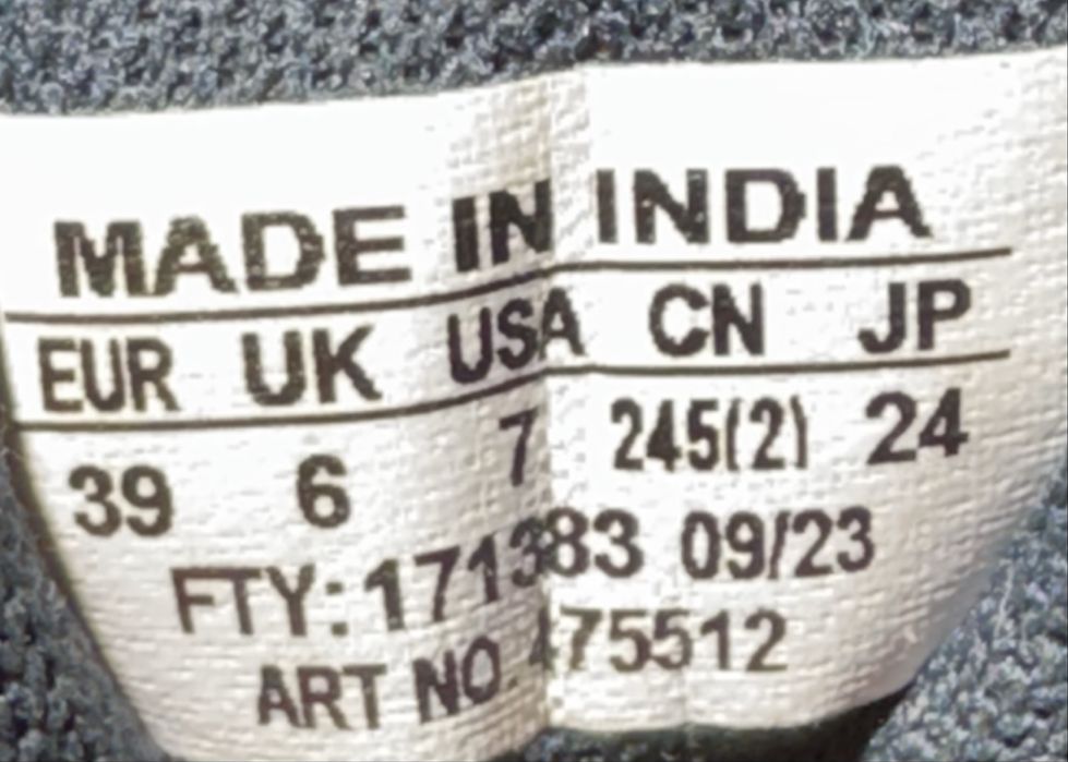 Оригінальні кросівки Salomon Waterproof. Розмір 39(25 см)