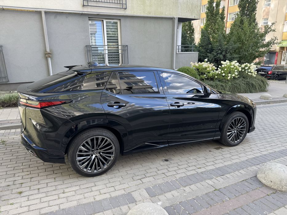 ОБМІН Lexus RZ 450 e Електричний