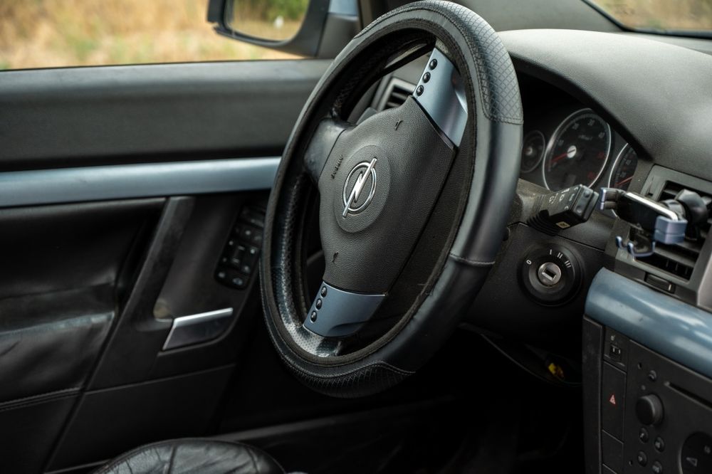 Opel Vectra C 2.2 дизель GTS