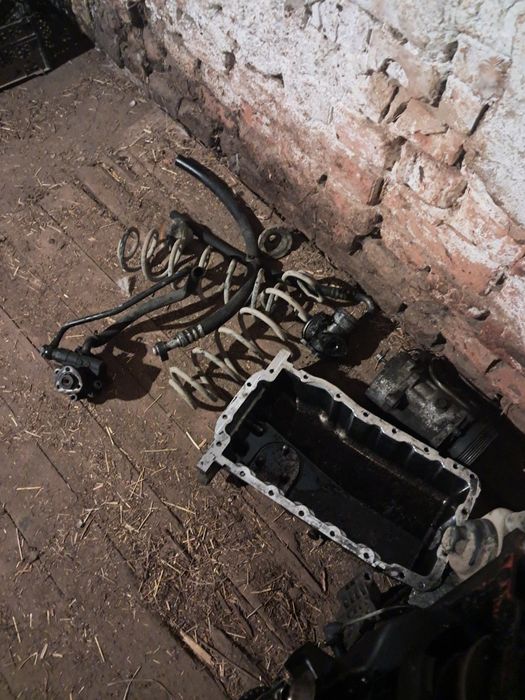 Мотор гольф 4 1.9 ALH запчастини