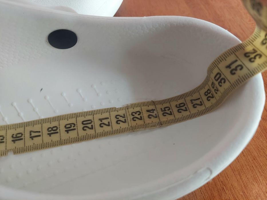 Тапочки шлепанцы Сабо Crocs Bistro оригінал 


Стан класний 

Розмір п