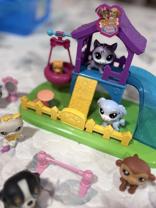 Lote figuras da disney e cachorrinhos