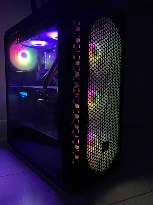 Komputer Gamingowy Ryzen 7 2700X / GTX 1660 6GB / 16GB RAM / SSD / RGB