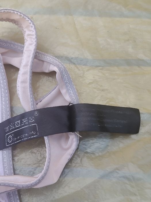 Stringi damskie rozmiar S/M