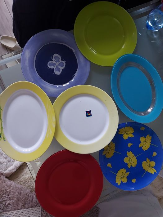 Блюда овал и круглые производитель Франция.