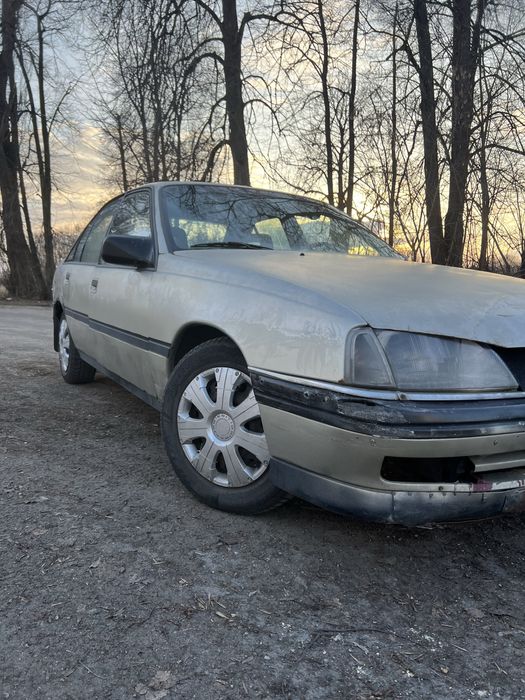 Продам Opel Omega A 1,8 Инжектор