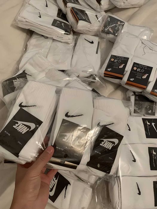 Упаковка 12 пар за 240грн! Носки высокие Nike белые чёрные Найк спорт