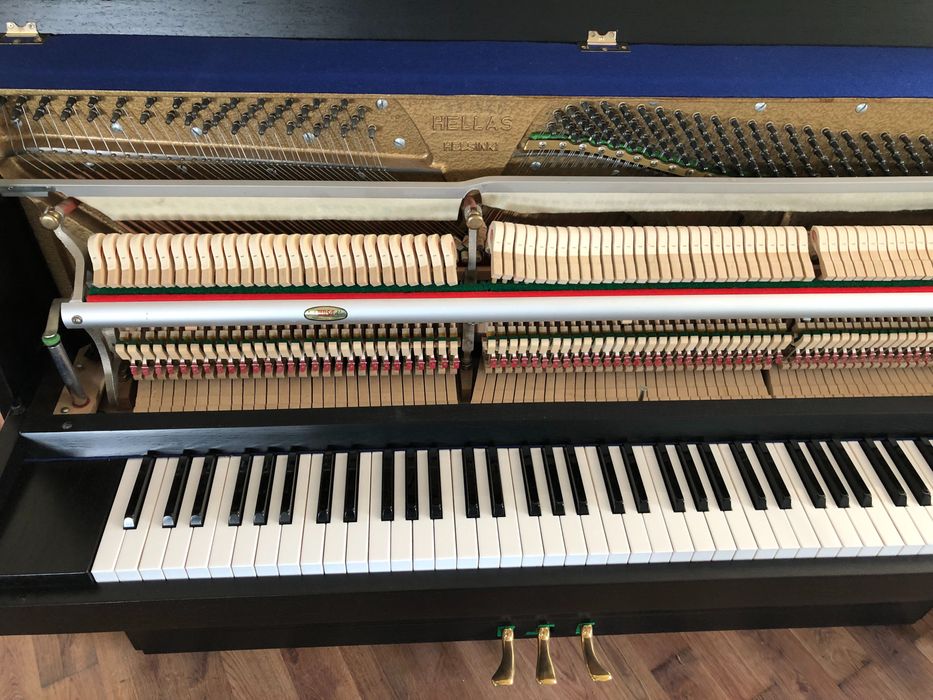 Pianino Hellas  czarne