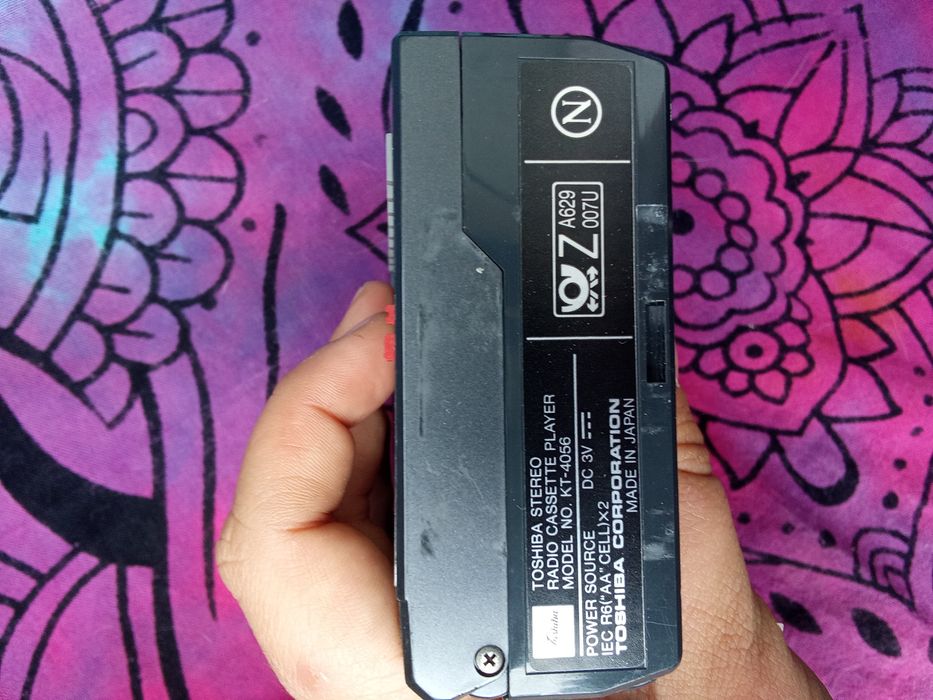 Toshiba Cassette Player & Radio KT-4056 Vintage Walkman