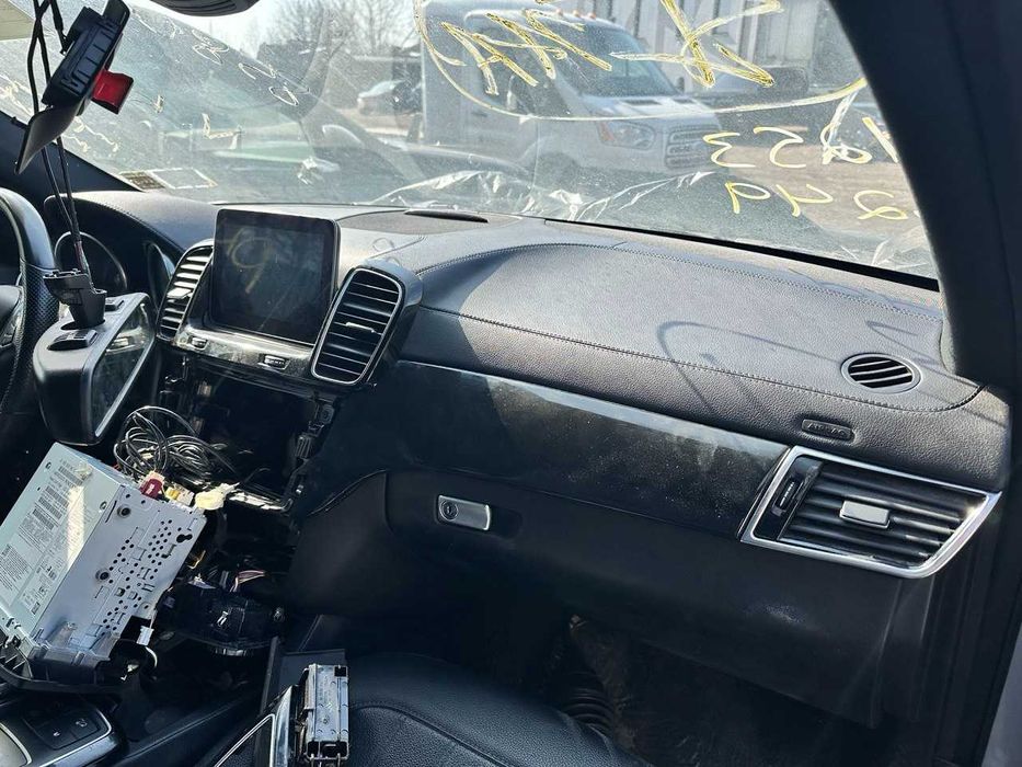Двері ляда панель Мерседес Mercedes GLS-class X166 2013 - 2019
