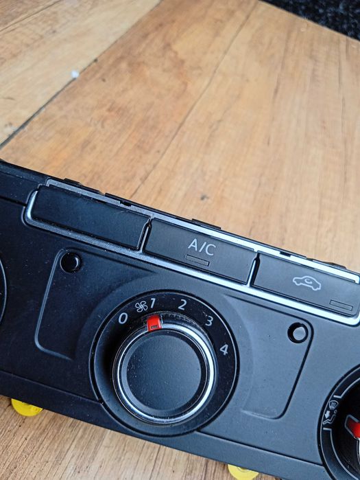 VW Transporter T6 panel sterowania nawiewem klimatyzacja OE