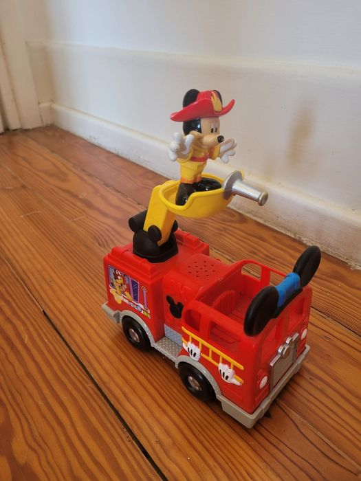 Mickey the Firefighter.64738817771266124