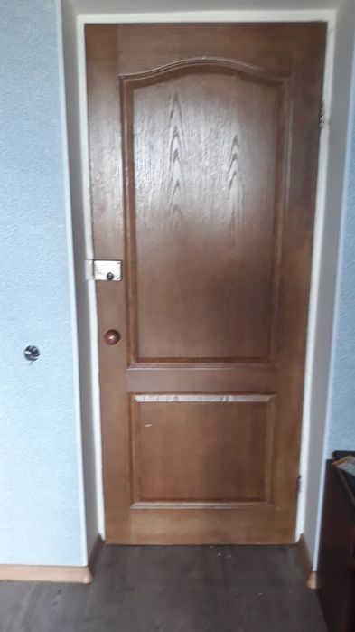 Продам межкомнатные двери