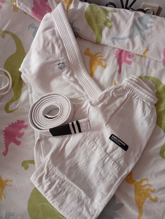 2 kimonos  praticamente novos