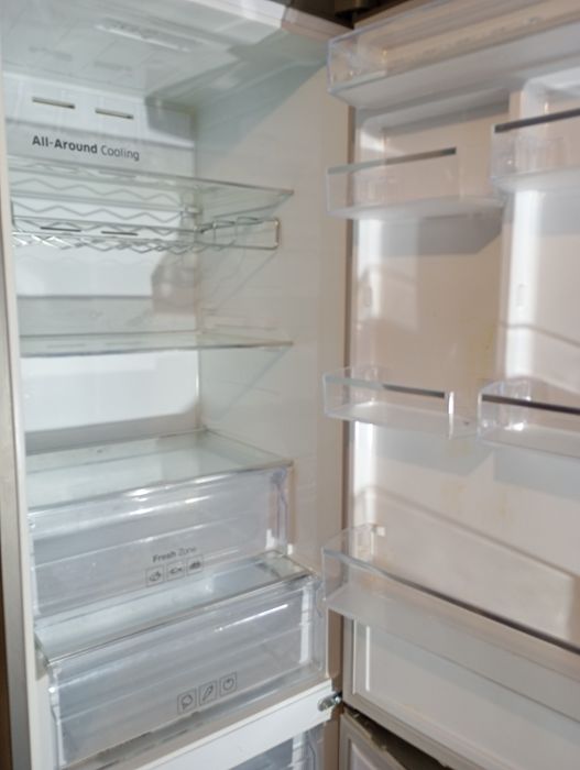 Продам холодильник Samsung