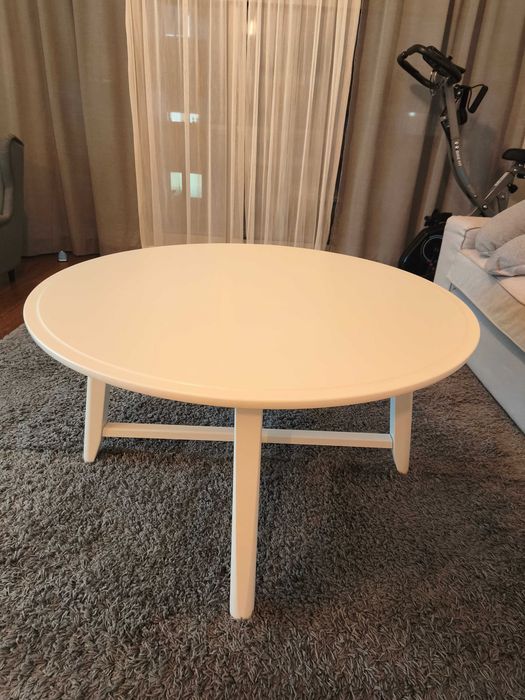 Mesa de centro em perfeito estado