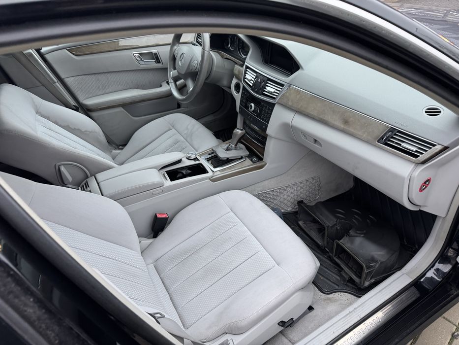 Mercedes E250 , uszkodzony silnik
