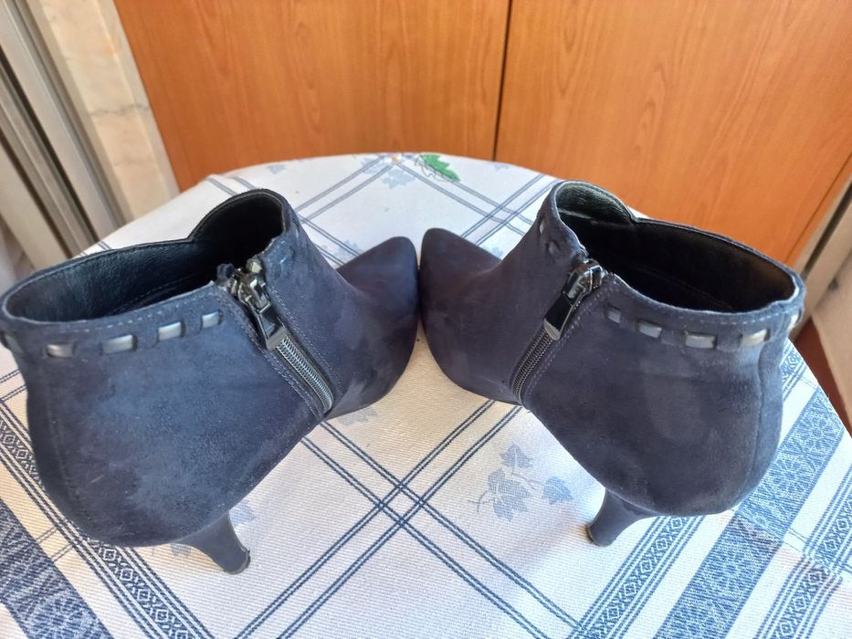Botin de senhora em camurça azul, tam 39