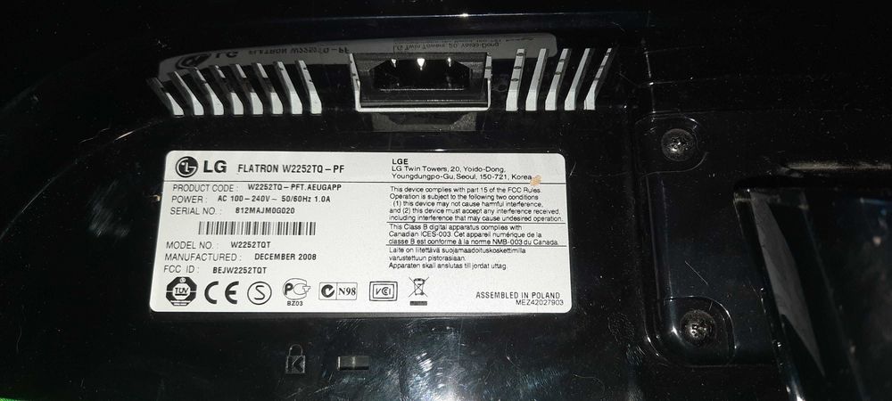 Monitor 22" LG FLATRON W2252TQ - TN 1680 x 1050