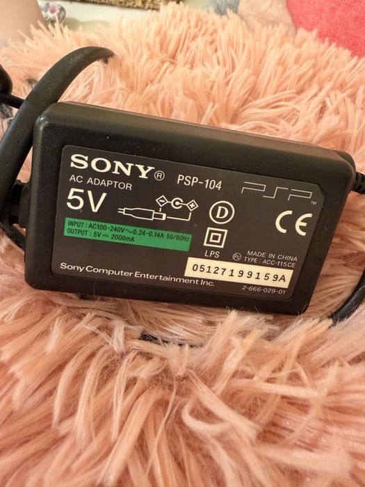 Sony PSP com carregador