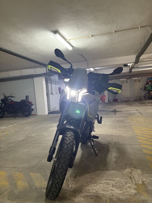 Benelli BKX 125 — PRATICAMENTE NOVA — 716 KM