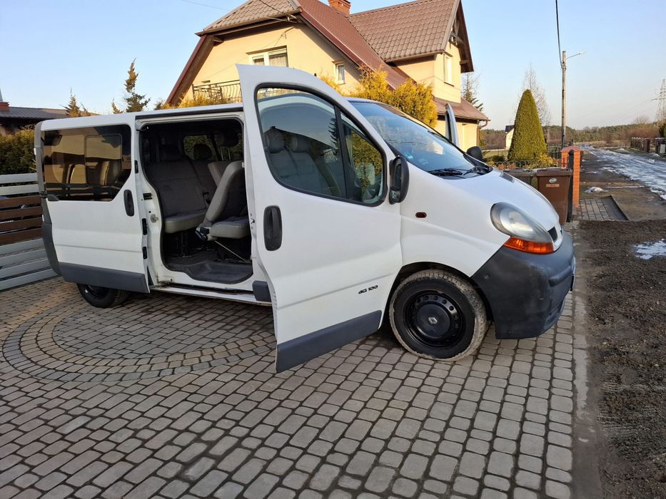 Renault Trafic Long 1.9 dci 9 osobowy