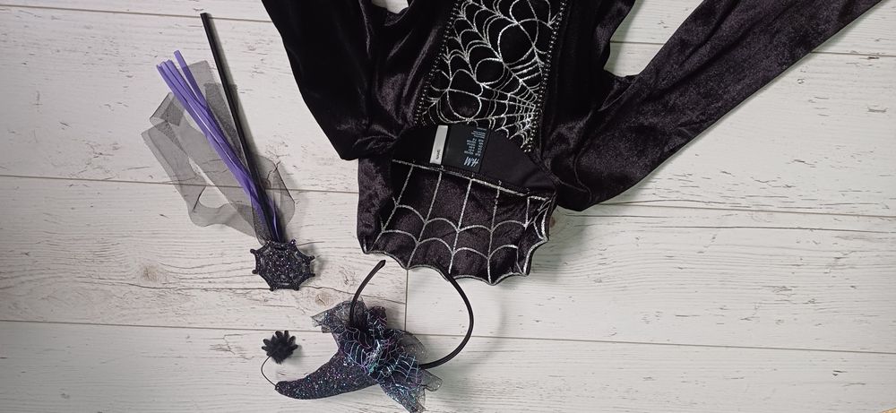 Strój królowej pająków r 128