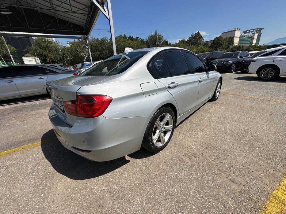 BMW 3 Series 320d F30 2015 з Кореї