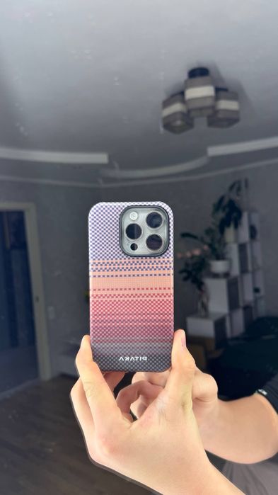 Чохол на Iphone 15 pro є на ішні моделі