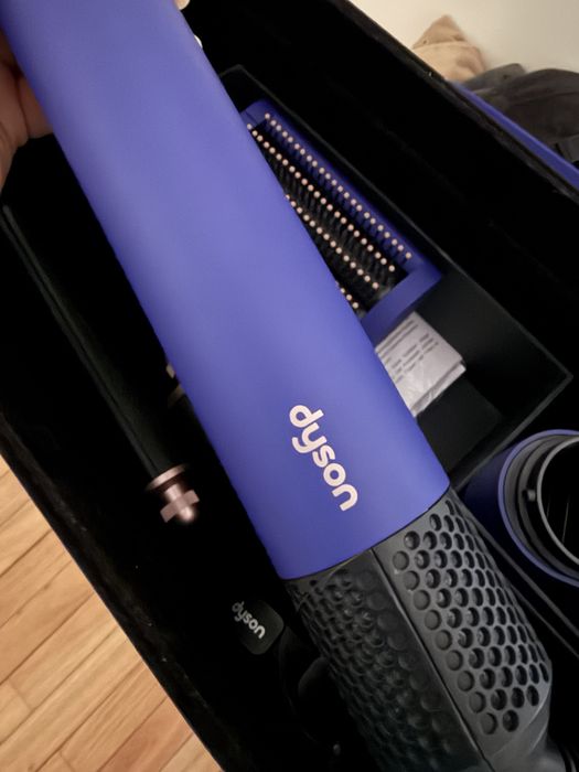 Dyson airwrap.